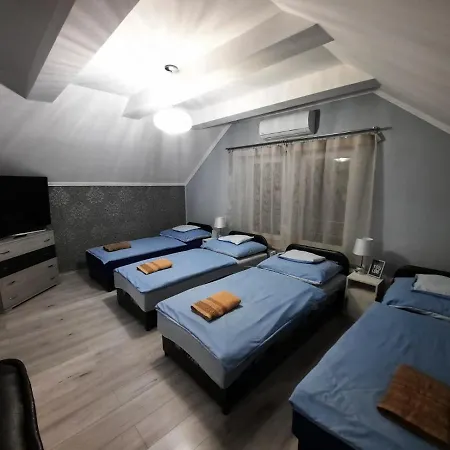 Borostyan Panzio Bed and Breakfast