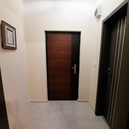 Borostyan Panzio Ντέμπρετσεν