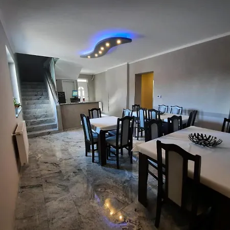 Borostyán Panzió Alojamento de Acomodação e Pequeno-almoço