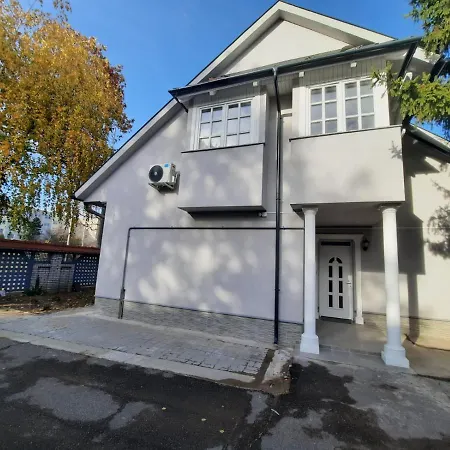 Bed and Breakfast Borostyan Panzio Ντέμπρετσεν