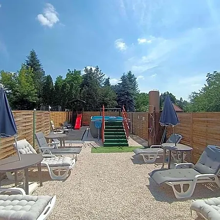 Borostyán 3*