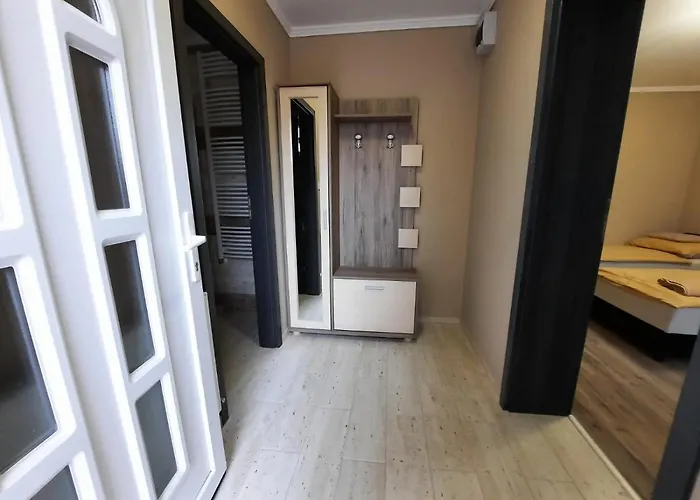 Borostyan Szallashely 3*